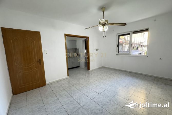 Shtepi ne shitje 2+1 ne Tirane - 98,000 Euro