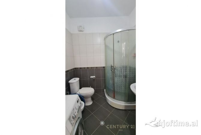 Shtepi ne shitje Apartament ne Tirane, 2+1, Mobilimi E mobiluar, Pagesa 110,000  Euro.