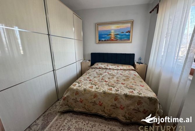 Shtepi ne shitje Apartament ne Tirane, 1+1, Mobilimi E mobiluar, Pagesa 155,000  Euro.