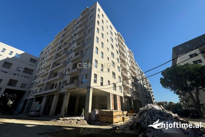 Shtepi ne shitje Apartament ne Tirane, 2+1, Mobilimi Bosh, pa mobiluar, Pagesa 158,000  Euro.