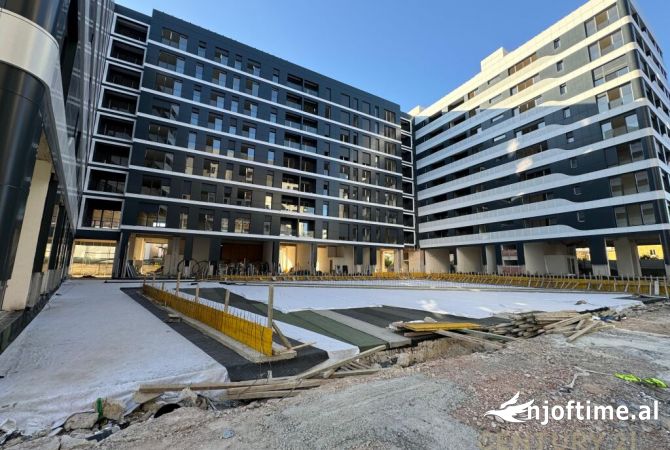 Shtepi ne shitje Apartament ne Tirane, 2+1, Mobilimi Bosh, pa mobiluar, Pagesa 160,000  Euro.