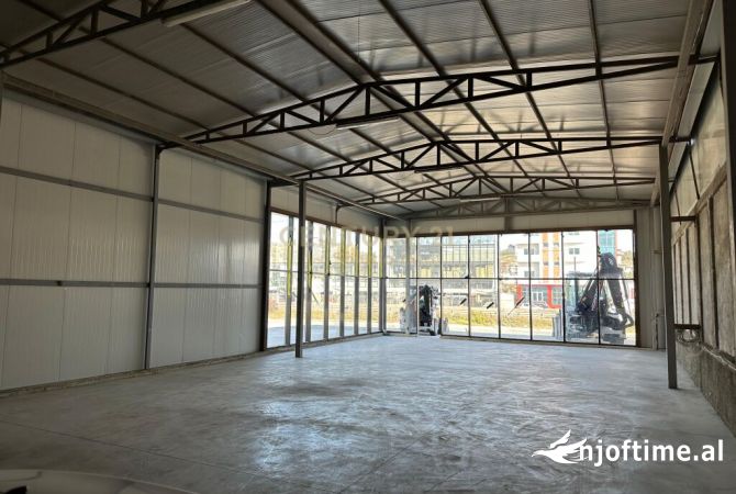 Ambient biznesi me qera 4+1 ne Tirane - 6,600 Euro