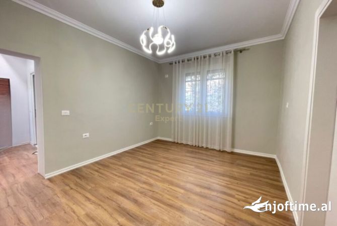 Shtepi ne shitje 1+1 ne Tirane - 135,000 Euro