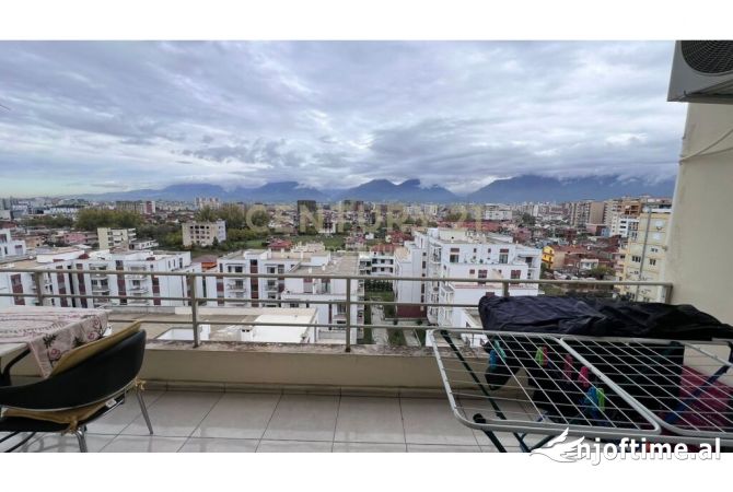 Shtepi ne shitje Apartament ne Tirane, 2+1, Mobilimi E mobiluar, Pagesa 120,000  Euro.