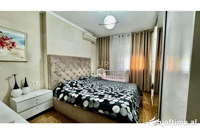 Shtepi ne shitje Apartament ne Tirane, 1+1, Mobilimi E mobiluar, Pagesa 170,000  Euro.