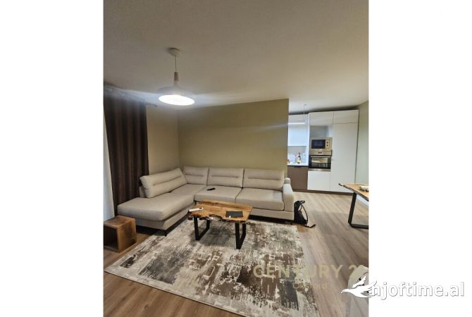 Shtepi ne shitje Apartament ne Tirane, 2+1, Mobilimi Pjeserisht e mobiluar, Pagesa 155,000  Euro.