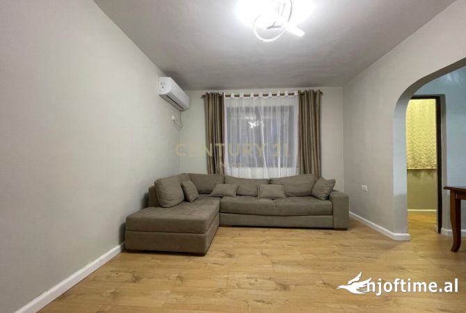 Shtepi ne shitje Apartament ne Tirane, 1+1, Mobilimi E mobiluar, Pagesa 112,000  Euro.