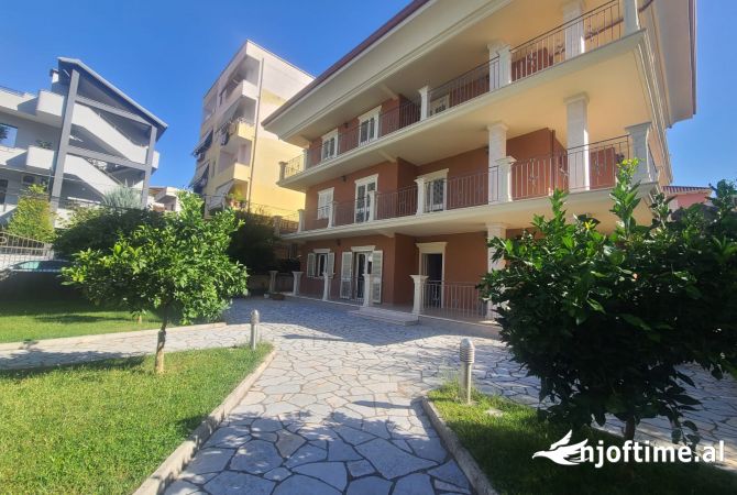 Ambient biznesi me qera 3+1 ne Tirane - 10,000 Euro
