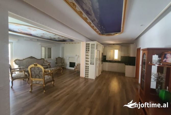 Ambient biznesi me qera 3+1 ne Tirane - 10,000 Euro