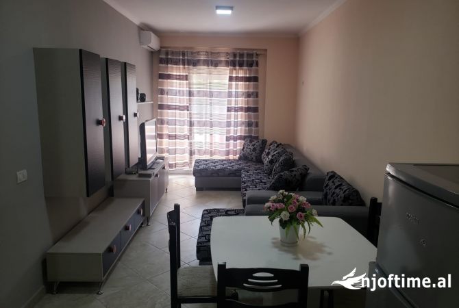 Shtepi ne shitje Apartament ne Vlore, 1+1, Mobilimi E mobiluar, Pagesa 167,500  Euro.