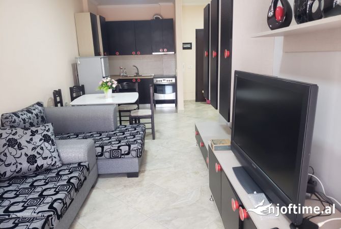 Shtepi ne shitje Apartament ne Vlore, 1+1, Mobilimi E mobiluar, Pagesa 167,500  Euro.