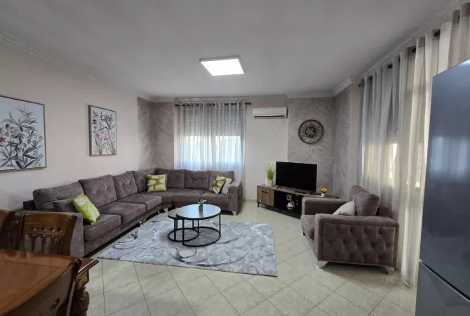 Shtepi me qera 2+1 ne Tirane - 750 Euro