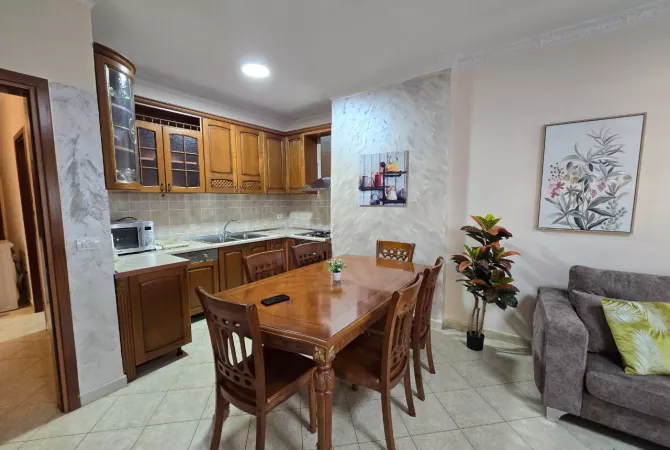 Shtepi me qera 2+1 ne Tirane - 750 Euro