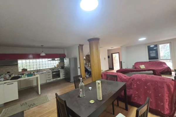 Private house for sale in Tirana 3+1, In Part