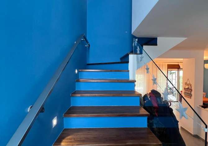 Shtepi ne shitje  ne Durres, 3+1, Mobilimi E mobiluar, Pagesa 260,000  Euro.