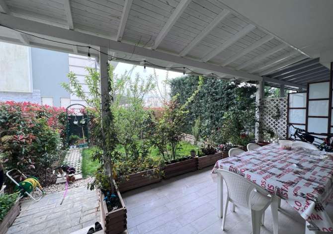 Shtepi ne shitje  ne Durres, 3+1, Mobilimi E mobiluar, Pagesa 260,000  Euro.