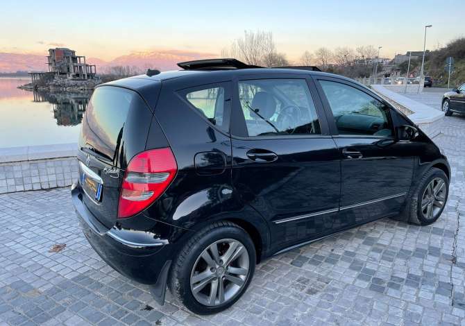Noleggio Auto  a Tirana - 30 Euro