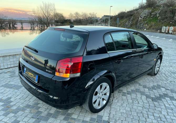 Noleggio Auto  a Tirana - 25 Euro