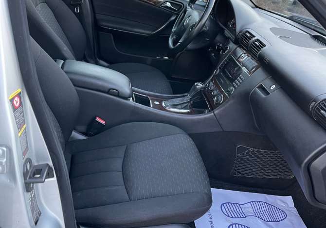 Jepet makina C clas me qera duke filluar nga 25 euro dita