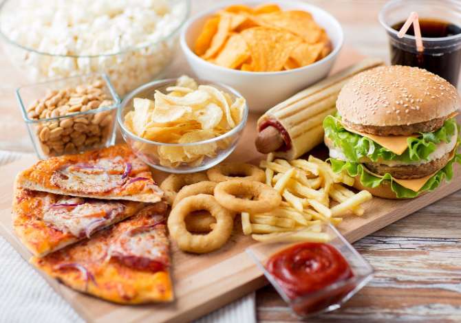 Job Offers Fast Foodier, Sanitare, Zgarist ,Ndihmes kuzhunier, Kamarier 