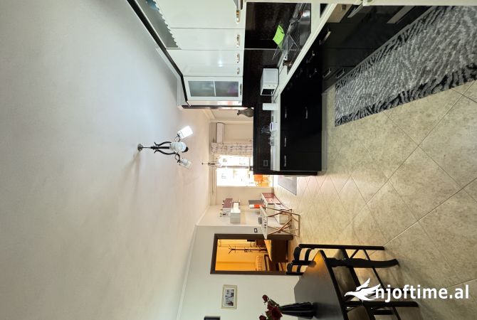 Shtepi me qera 2+1 ne Tirane - 450 Euro