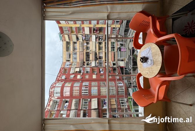 Shtepi me qera 2+1 ne Tirane - 450 Euro