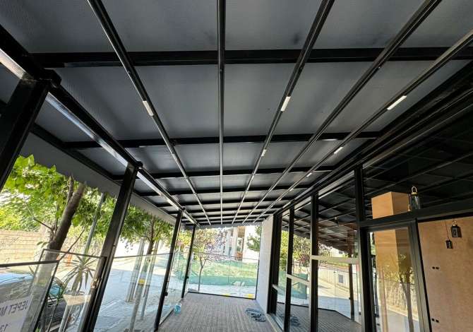 Ambient biznesi me qera 2+1 ne Tirane - 1,000 Euro