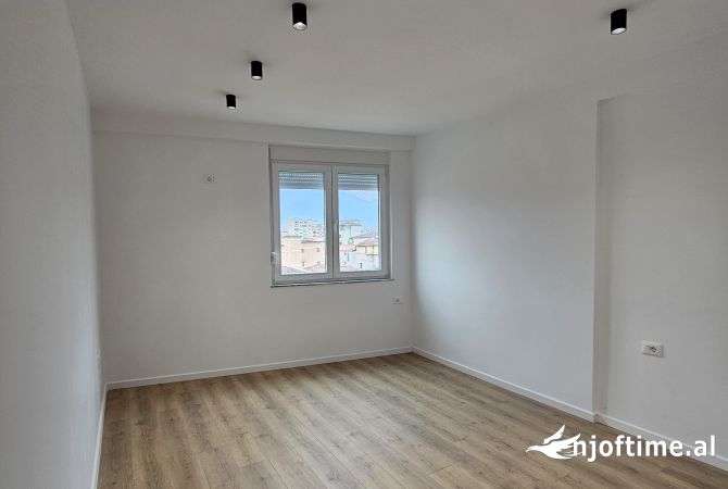 Shtepi ne shitje 2+1 ne Tirane - 195,000 Euro