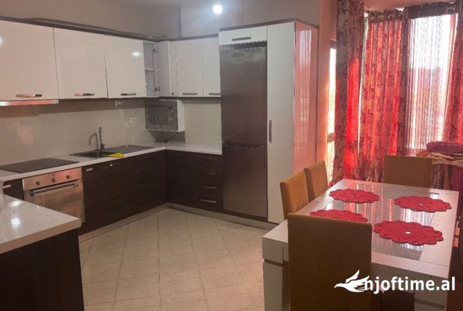 Shtepi me qera 1+1 ne Tirane - 400 Euro