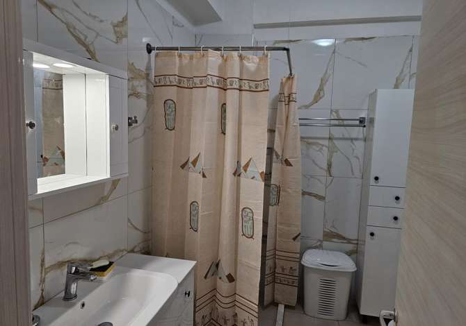 Shtepi me qera Apartament ne Tirane, 1+1, Mobilimi E mobiluar, Pagesa 35,000  Leke.