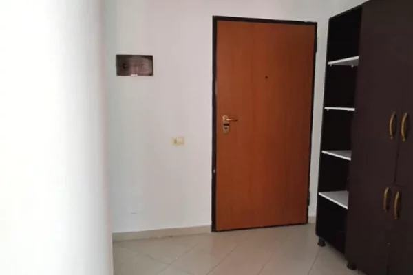 Shtepi ne shitje 2+1 ne Tirane - 85,000 Euro