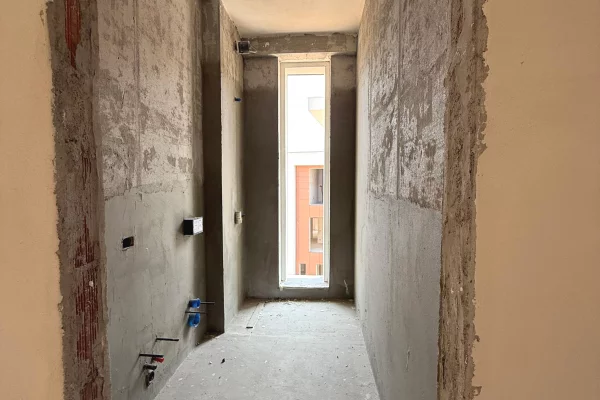 Shtepi ne shitje Apartament ne Tirane, 2+1, Mobilimi Bosh, pa mobiluar, Pagesa 159,421  Euro.