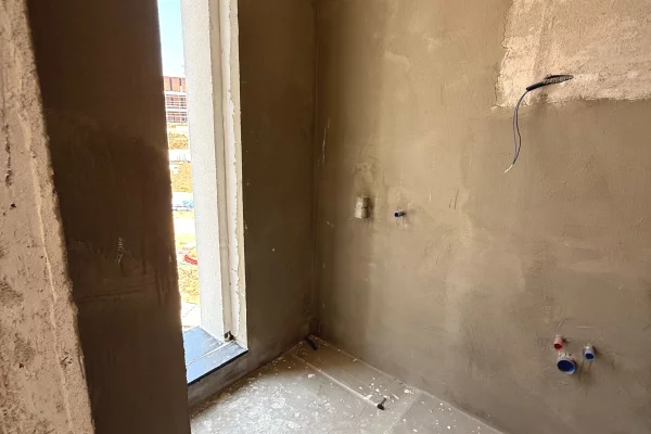 Shtepi ne shitje Apartament ne Tirane, 2+1, Mobilimi Bosh, pa mobiluar, Pagesa 159,421  Euro.