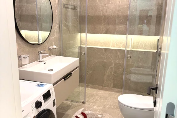 Shtepi ne shitje Apartament ne Tirane, 2+1, Mobilimi E mobiluar, Pagesa 15,000,000  Leke.