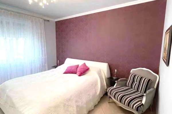 Shtepi me qera 3+1 ne Tirane - 1,500 Euro