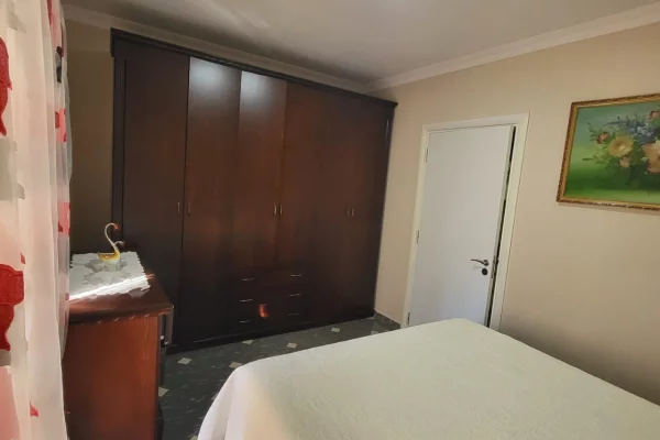 Shtepi me qera 3+1 ne Tirane - 700 Euro