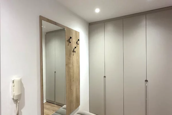 Shtepi me qera 2+1 ne Tirane - 800 Euro