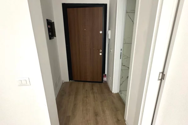 Ambient biznesi me qera 3+1 ne Tirane - 400 Euro