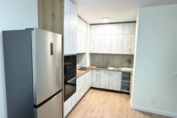 Shtepi me qera Apartament ne Tirane, 2+1, Mobilimi E mobiluar, Pagesa 800  Euro.