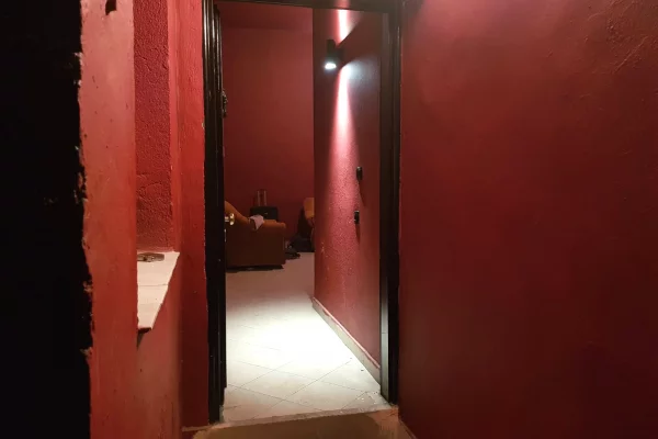 Ambiente Commerciale in Affitto 4+1 a Tirana - 50,000 Leke