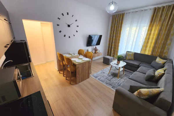 Shtepi me qera Apartament ne Tirane, 2+1, Mobilimi E mobiluar, Pagesa 82,000  Leke.
