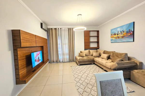 Shtepi me qera 1+1 ne Tirane - 750 Euro