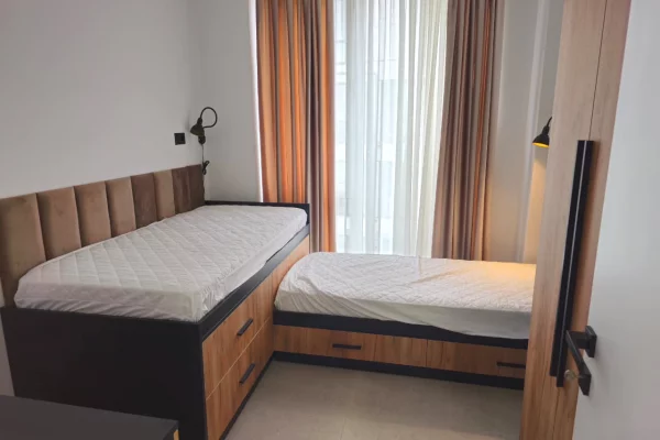 Shtepi me qera 2+1 ne Tirane - 1,300 Euro