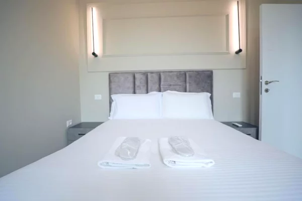 Shtepi me qera 2+1 ne Tirane - 1,500 Euro