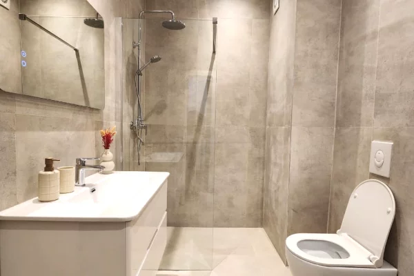 Shtepi me qera 2+1 ne Tirane - 1,500 Euro