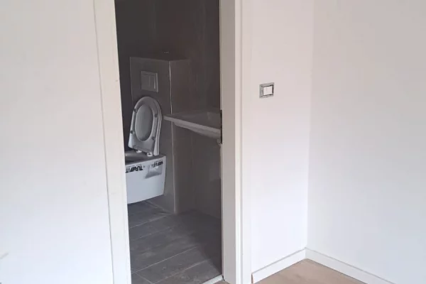 Ambient biznesi me qera 3+1 ne Tirane - 550 Euro