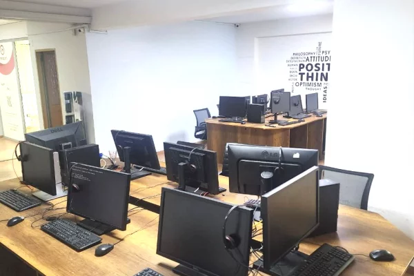 Ambient biznesi me qera 3+1 ne Tirane - 800 Euro