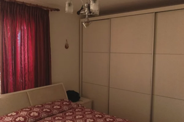 Shtepi me qera 2+1 ne Tirane - 700 Euro