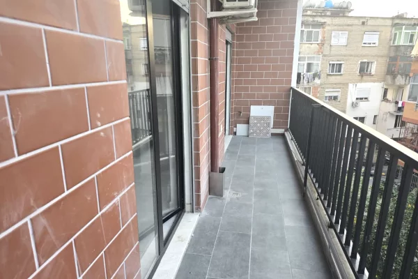 Shtepi me qera 1+1 ne Tirane - 45,000 Leke