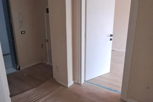 AMBIENT BIZNESI ME QIRA – FUSHA E AVIACIONIT